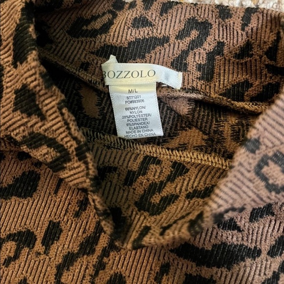 Cropped High-neck Tank - Picture 2 of 2